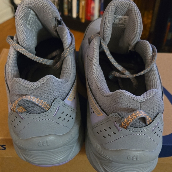 Asics Gel Venture 9 Sneakers - Picture 4 of 6